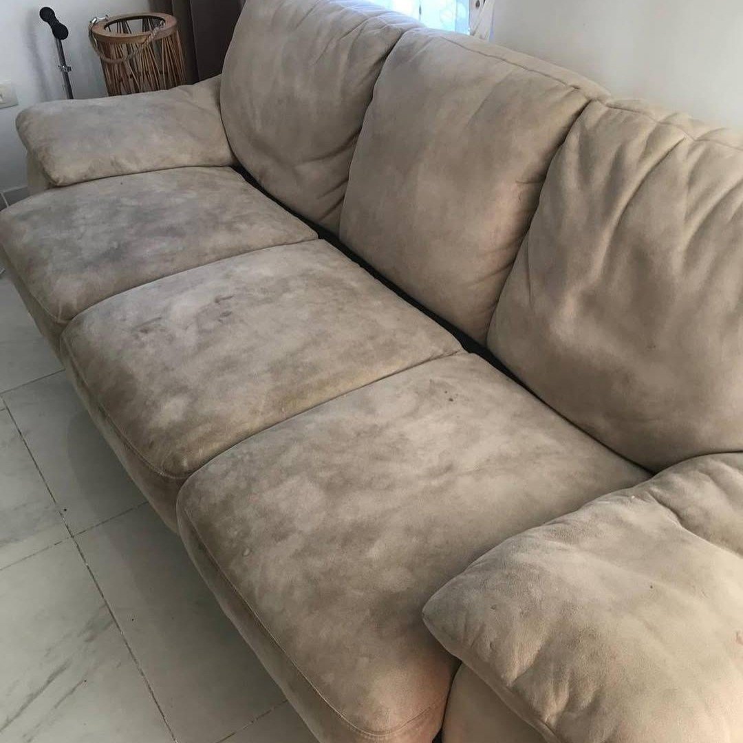 WhatsApp Image 2025-12-05 at 12.22.17 PM (2) Before and after carpet cleaning with heavy traffic lanes removed